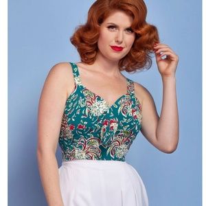 Ruffled Feathers Hottie Top